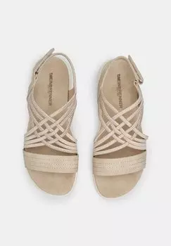Босоножки на платформе Bata, бежевые