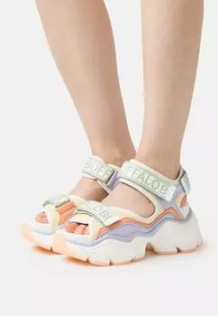 Босоножки на платформе Buffalo