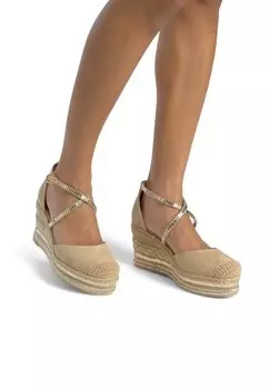 Босоножки на платформе DE CON PUNTERA REDONDEADA Y CIERRE HEBILL - Platform heels Alma en Pena, светло-коричневый