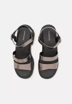 Босоножки на платформе Even&Odd, бронза