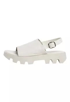 Босоножки на платформе s.Oliver