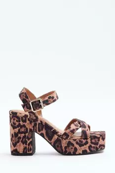 Босоножки на платформе с перекрестными ремешками River Island, коричневый