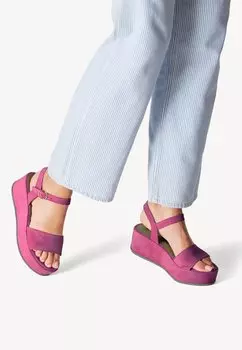 Босоножки на платформе Tamaris, цвет pink suede
