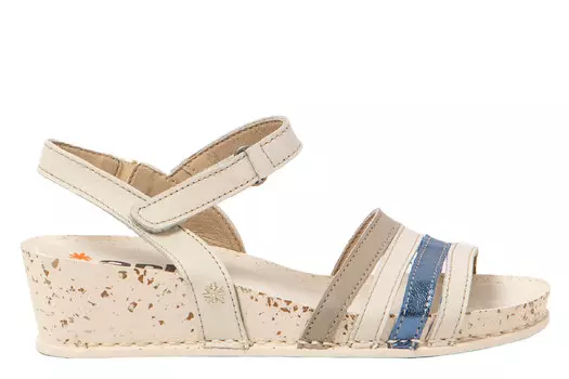 Босоножки на танкете Art, белый