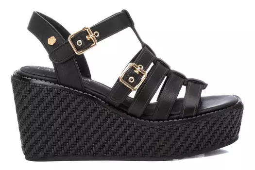 Босоножки на танкетке 161388 Carmela, черный