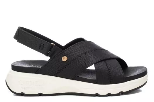 Босоножки на танкетке 161481 Carmela, черный