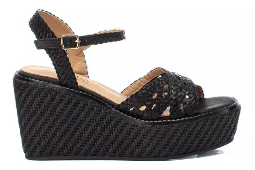 Босоножки на танкетке 161484 Carmela, черный