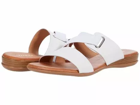 Босоножки на танкетке Andre Assous, Alima