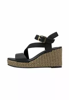 Босоножки на танкетке High heeled sandals s.Oliver, черный