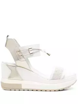 Босоножки на танкетке NeroGiardini, белый