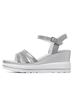 Босоножки на танкетке Queen Helena