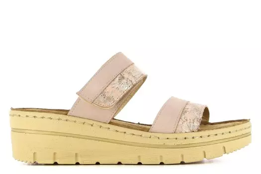 Босоножки на танкетке с оленями Casas, розовый