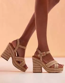 Босоножки на танкетке с перекрестными ремешками ASOS DESIGN Twiggy из натуральной рафии