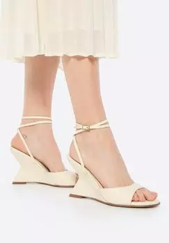Босоножки на танкетке WITTCHEN, бежевый