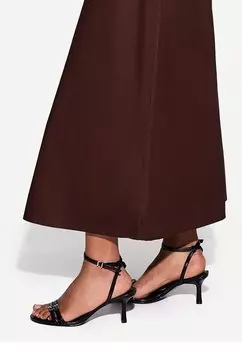 Босоножки на высоком каблуке Bershka, черный