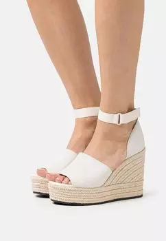 Босоножки на высоком каблуке Calvin Klein Jeans