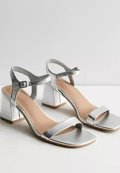 Босоножки на высоком каблуке New Look, серый