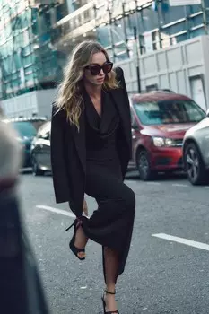 Босоножки на высоком каблуке с ремешком на щилодотке ZARA, черный