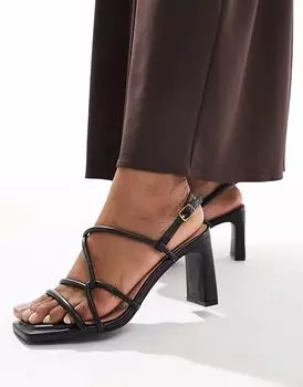 Босоножки New Look на блочном каблуке с закрученным узлом черного цвета