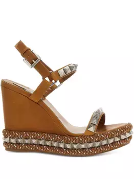 Босоножки Pyraclou на танкетке с заклепками Christian Louboutin, коричневый