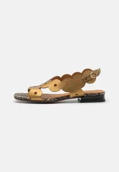 Босоножки с ремешками TEIDE Chie Mihara, цвет bronce