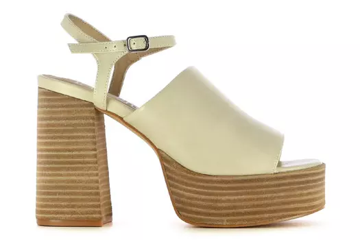 Босоножки Sophy на каблуке Yuu Jou, бежевый