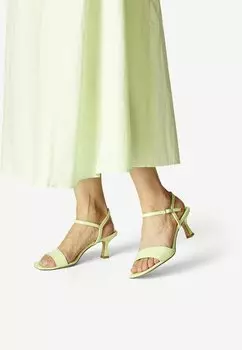 Босоножки Tamaris