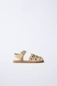 Босоножки в кожаную клетку с заклепками ZARA, цвет Sand Brown