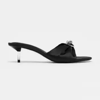 Босоножки Zara Heeled With Heart Detail, черный