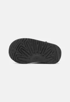 Ботильоны CLASSIC MINI II UNISEX UGG, черный
