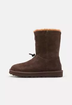 Ботильоны CLASSIC SHORT TOGGLER UGG, жженый кедр