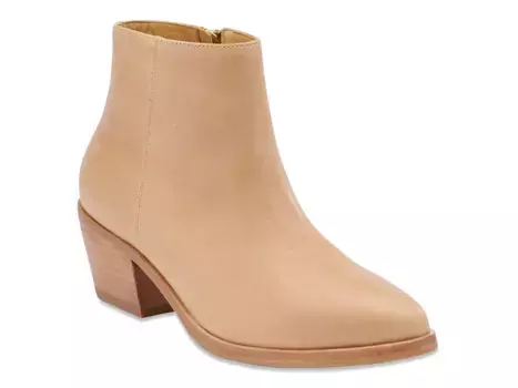 Ботильоны Marisa Bootie Nisolo, цвет almond