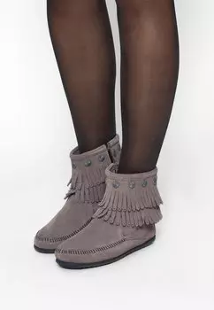 Ботильоны Minnetonka, цвет grau