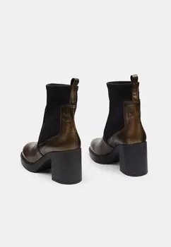 Ботильоны на платформе Bata, бронза
