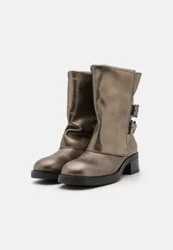 Ботильоны на платформе BONFIRE Steve Madden, золотого цвета