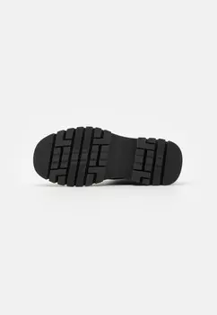 Ботильоны на платформе CASSANDRA Steve Madden, коричневый
