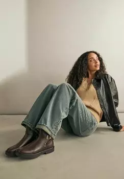 Ботильоны на платформе FOREVER COMFORT CHELSEA BUCKLE Next, коричневый