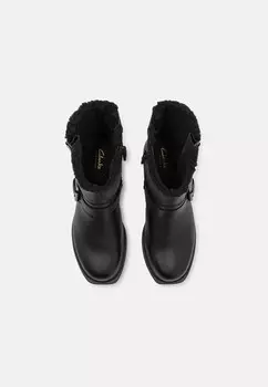 Ботильоны на платформе REBELLE BUCKLE Clarks, черный