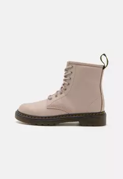Ботильоны на шнуровке 1460 Unisex Dr. Martens, цвет vintage taupe