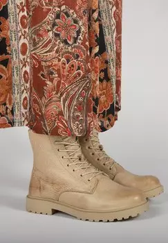 Ботильоны на шнуровке Blackstone, цвет Fields Of Rye