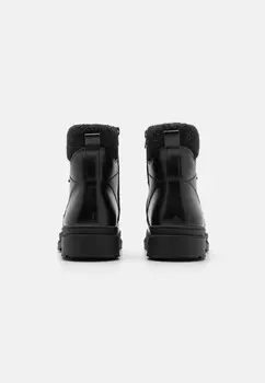 Ботильоны на шнуровке Pier One, черный