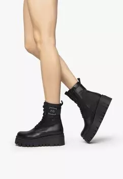 Ботильоны на танкетке NeroGiardini, черный