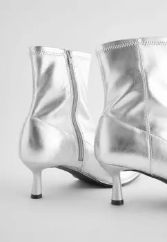 Ботильоны на высоком каблуке FOREVER COMFORT Next, серебристый
