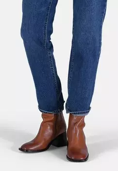 Ботильоны Nantje Crickit, цвет cognac