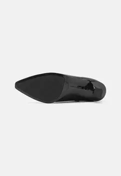 Ботильоны PANACHE SIGNIA TRIM KARL LAGERFELD, черный