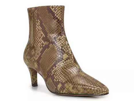 Ботильоны Quinley Bootie Vince Camuto, цвет tostadabrown_mossgreensnakeprint