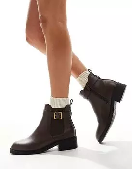 Ботильоны с пряжкой коричневого цвета Yours