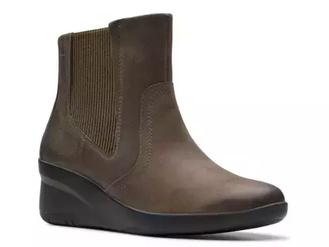 Ботильоны Suttyn Rae Wedge Bootie Clarks, коричневый