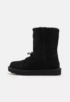 Ботильоны UGG CLASSIC SHORT TOGGLER, черный