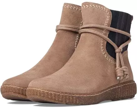 Ботинки Clarks Caroline Lily, цвет Pebble Suede